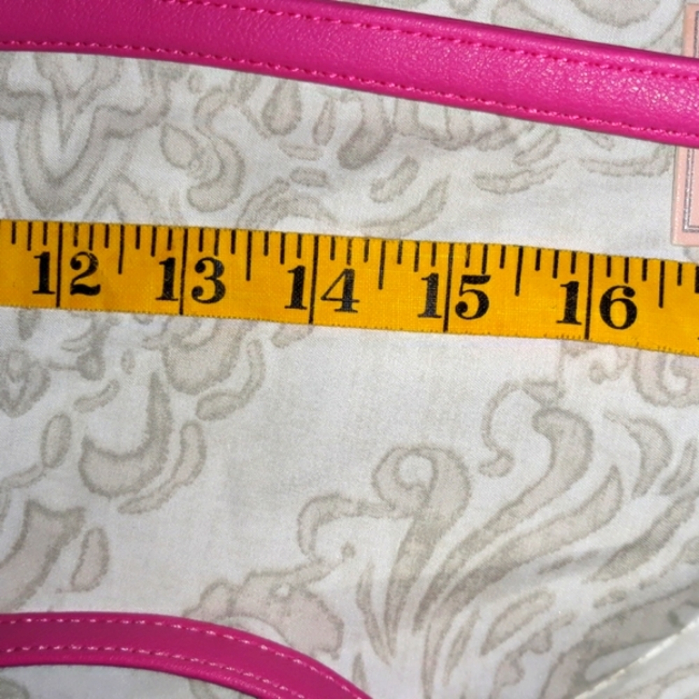 NWT, Beautiful  Juicy Couture cross body purse - Picture 11 of 16